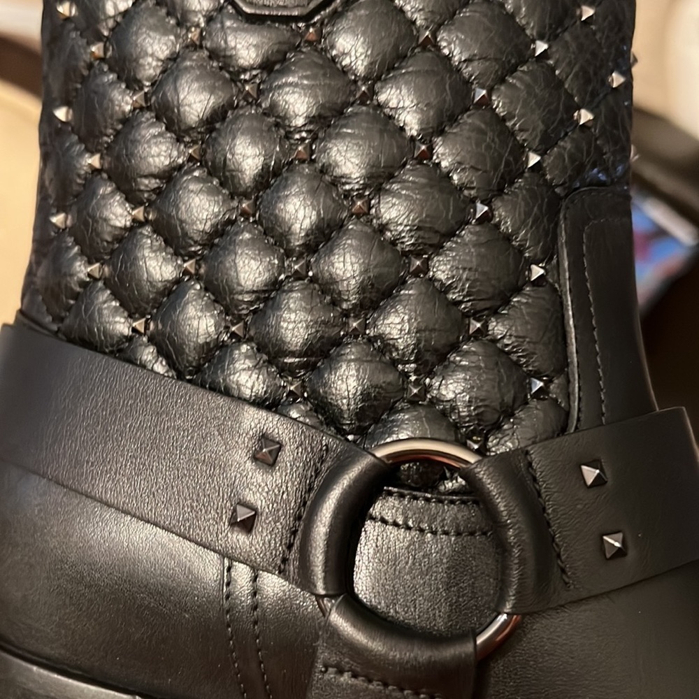 VALENTINO GARAVANI black leather pull on ankle boots EUR 36 US 6 - Picture 14 of 16